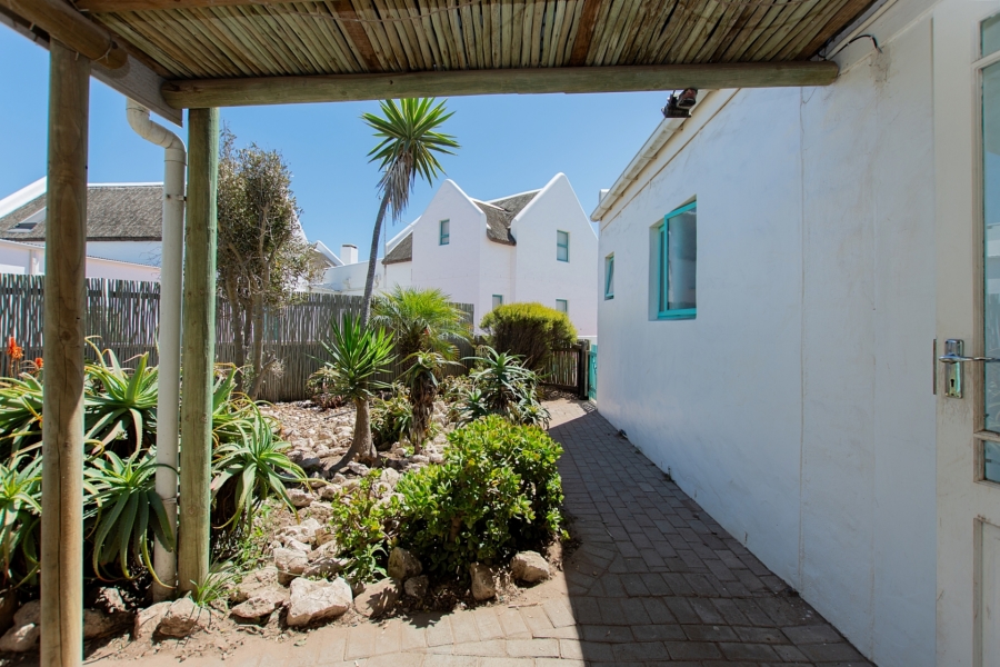 6 Bedroom Property for Sale in Jacobsbaai Western Cape
